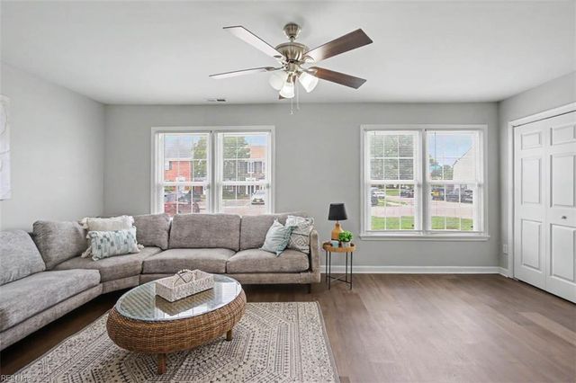 1300 White Birch LN, Virginia Beach, VA 23453