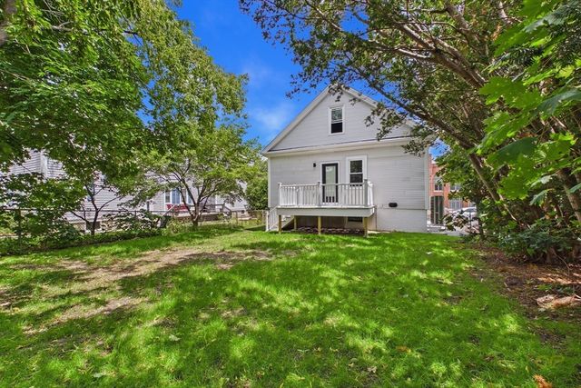 759 Belleville Ave, New Bedford, MA 02745