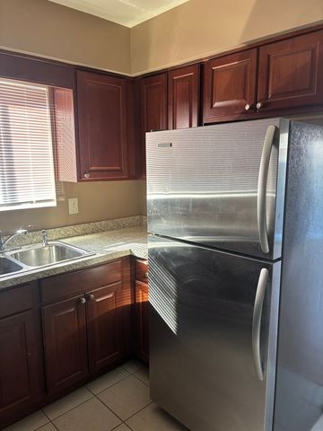 6323 W 64th Place 1D, Chicago, IL 60638