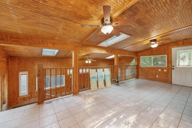 1441 N Lark Ln, Wichita, KS 67212