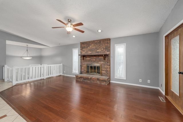 1441 N Lark Ln, Wichita, KS 67212