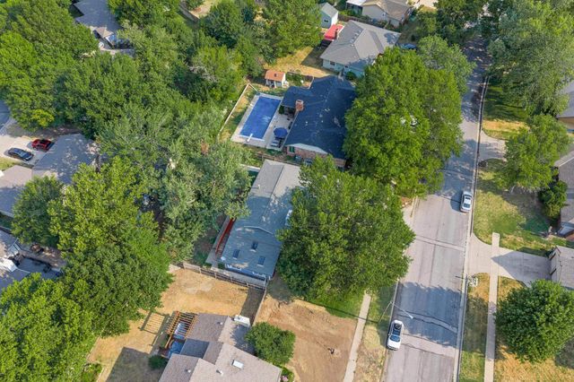 1441 N Lark Ln, Wichita, KS 67212