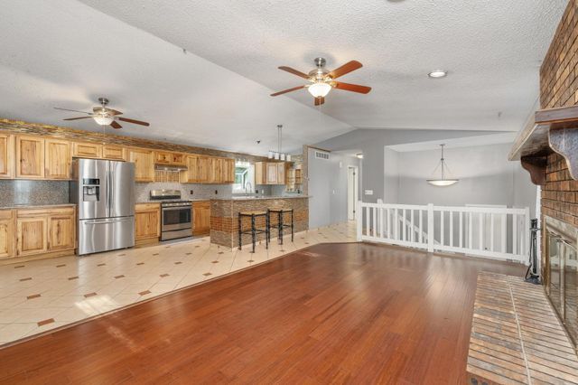 1441 N Lark Ln, Wichita, KS 67212