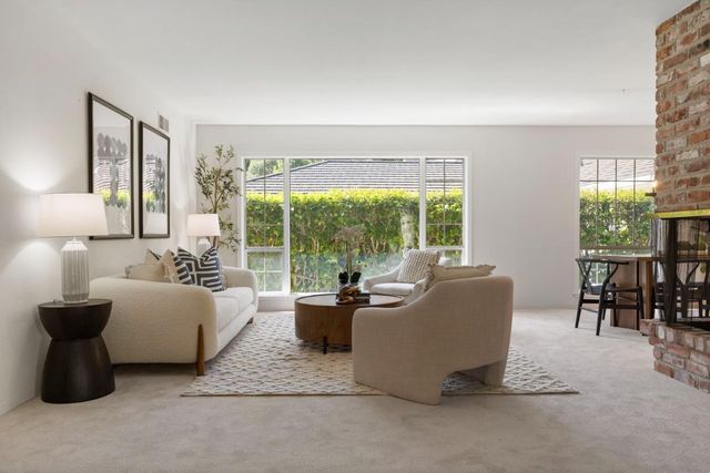 2 Corte Camellia, Millbrae, CA 94030