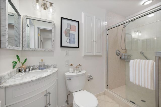 2 Corte Camellia, Millbrae, CA 94030