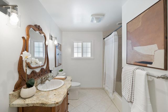 2 Corte Camellia, Millbrae, CA 94030