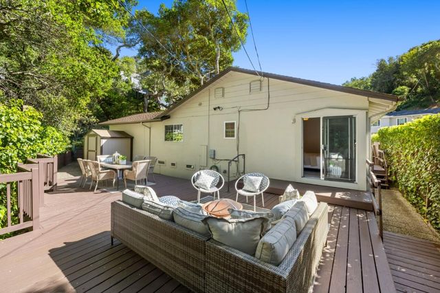 2 Corte Camellia, Millbrae, CA 94030