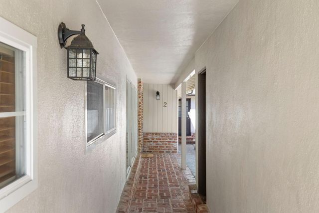 2 Corte Camellia, Millbrae, CA 94030