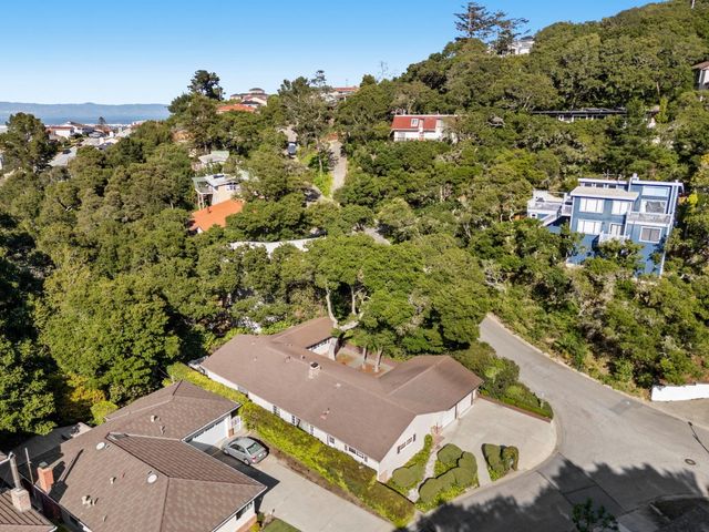 2 Corte Camellia, Millbrae, CA 94030