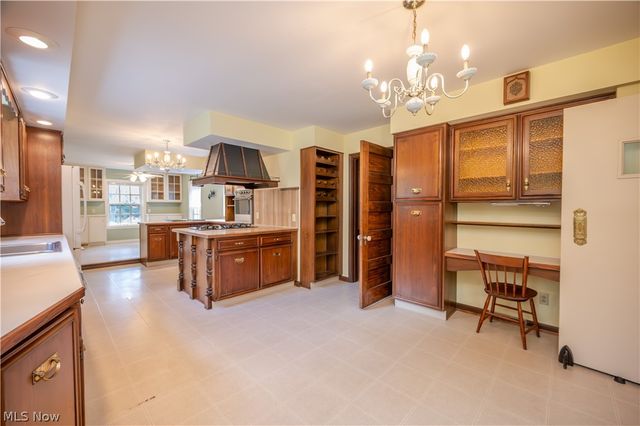 3311 Logan Way, Youngstown, OH 44505
