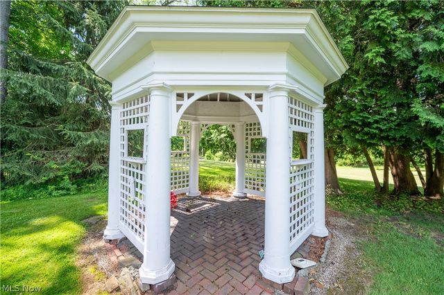 3311 Logan Way, Youngstown, OH 44505