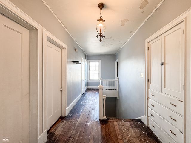 1120 S 5th Street, Terre Haute, IN 47802