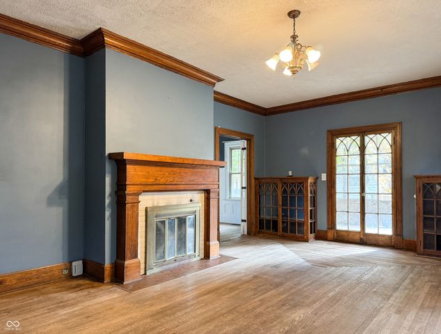 1120 S 5th Street, Terre Haute, IN 47802