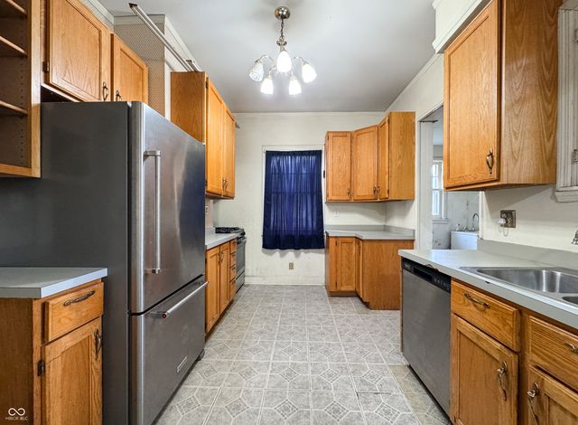 1120 S 5th Street, Terre Haute, IN 47802