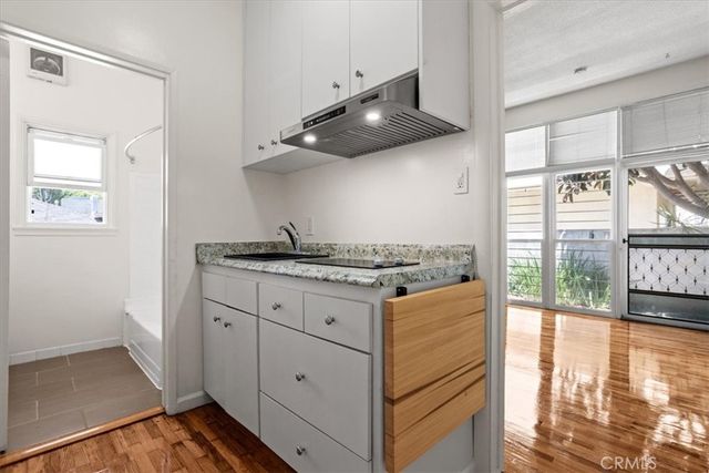 1646 Berkeley, Santa Monica, CA 90404