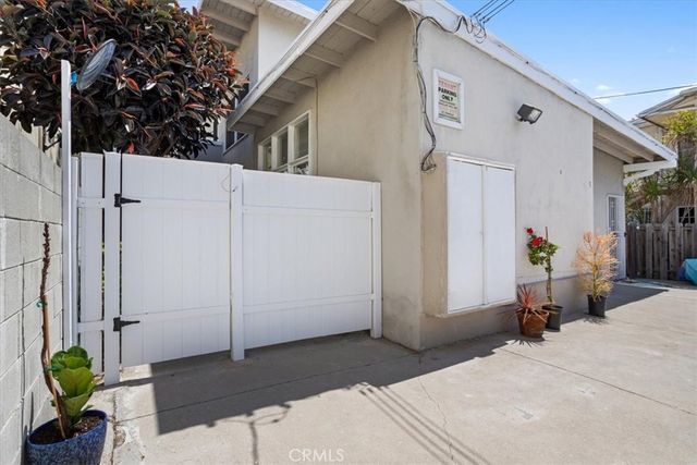 1646 Berkeley, Santa Monica, CA 90404