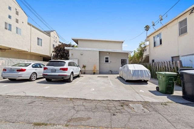 1646 Berkeley, Santa Monica, CA 90404