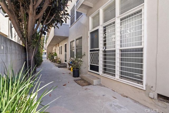1646 Berkeley, Santa Monica, CA 90404