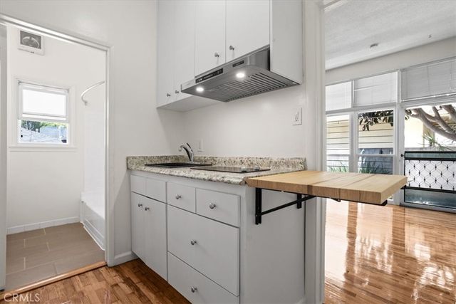 1646 Berkeley, Santa Monica, CA 90404