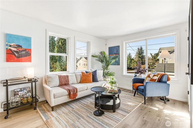 1316 Bradner Place S, Seattle, WA 98144