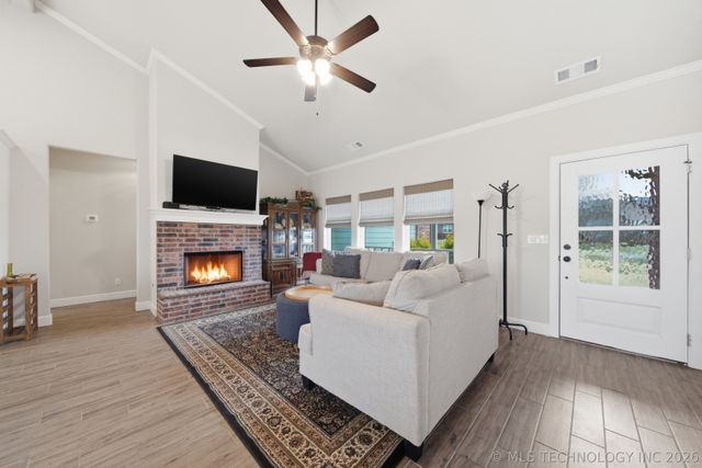 5355 W 2nd Street, Skiatook, OK 74070