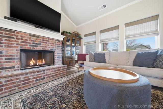 5355 W 2nd Street, Skiatook, OK 74070