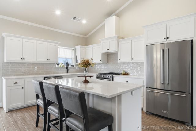 5355 W 2nd Street, Skiatook, OK 74070