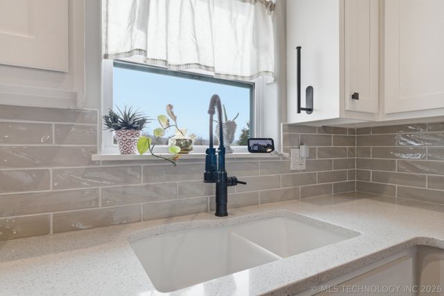 5355 W 2nd Street, Skiatook, OK 74070