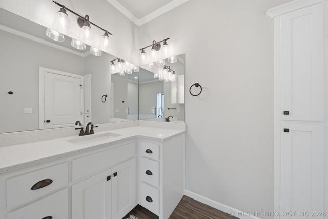 5355 W 2nd Street, Skiatook, OK 74070