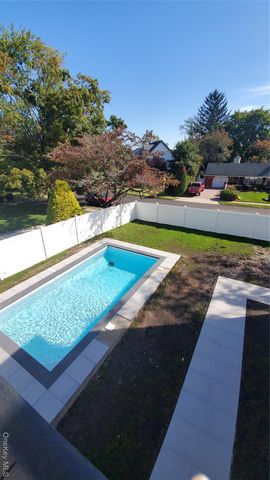 65 Page Lane, Westbury, NY 11590