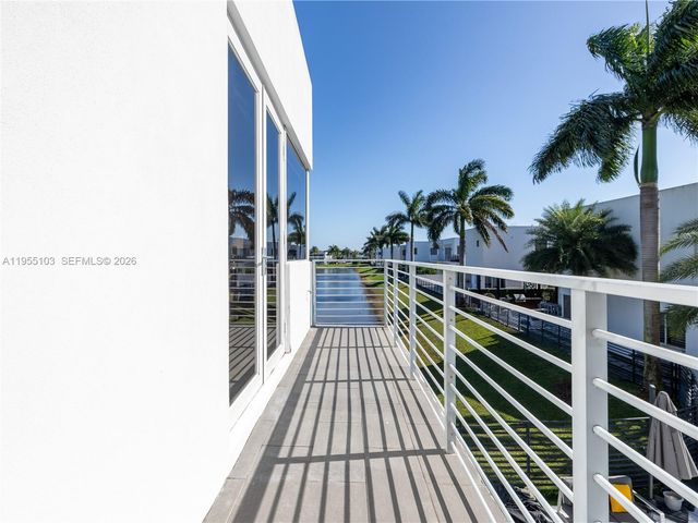 7451 NW 103rd Court, Doral, FL 33178