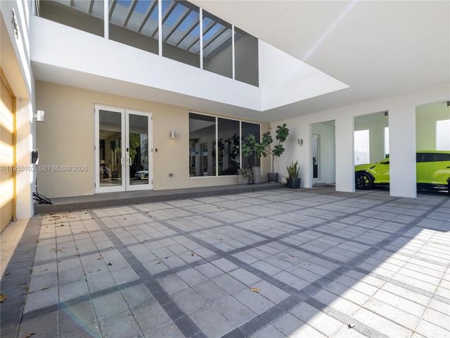 7451 NW 103rd Court, Doral, FL 33178