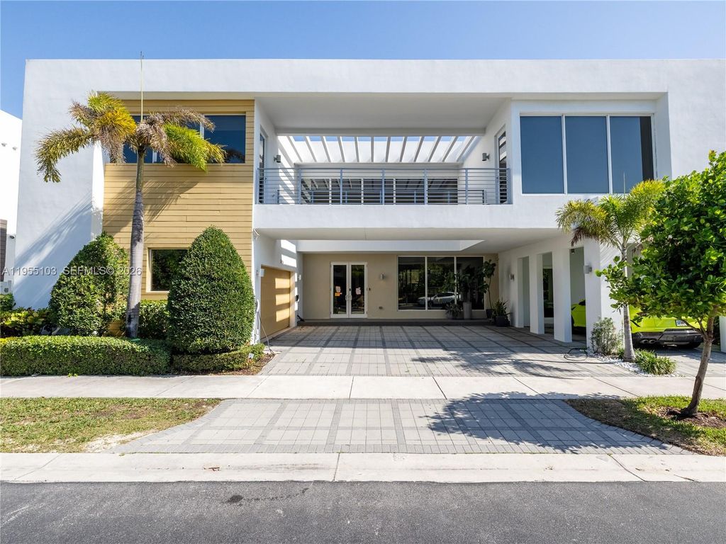 7451 NW 103rd Court, Doral, FL 33178