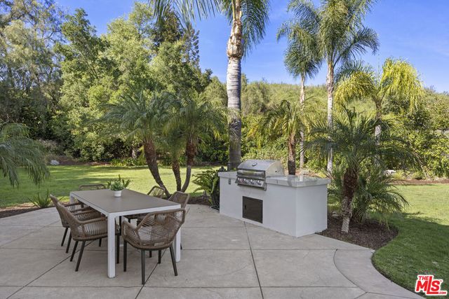 3909 Cresthaven Drive, Westlake Village, CA 91362