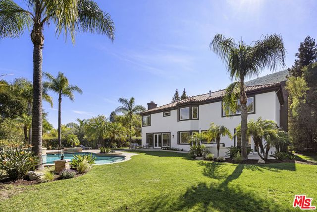 3909 Cresthaven Drive, Westlake Village, CA 91362