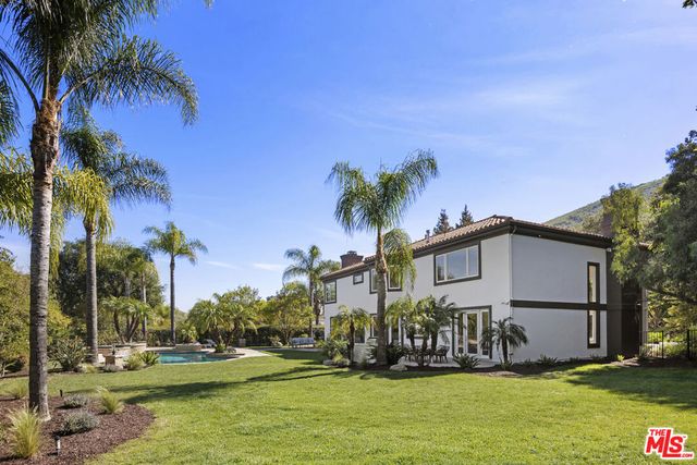 3909 Cresthaven Drive, Westlake Village, CA 91362