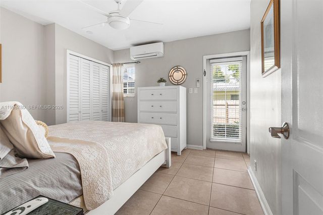 2033 NE 33rd Ave 2, Fort Lauderdale, FL 33305