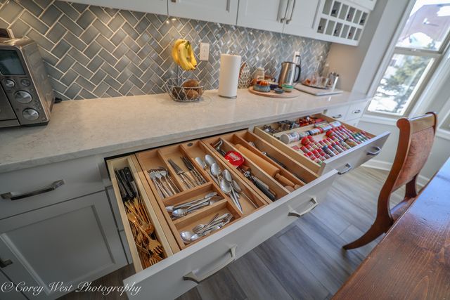 723 Nancy Court, Sycamore, IL 60178