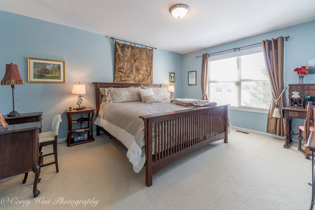 723 Nancy Court, Sycamore, IL 60178