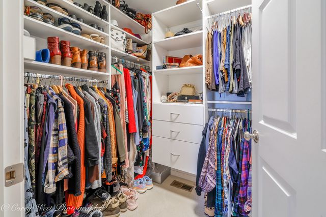 723 Nancy Court, Sycamore, IL 60178