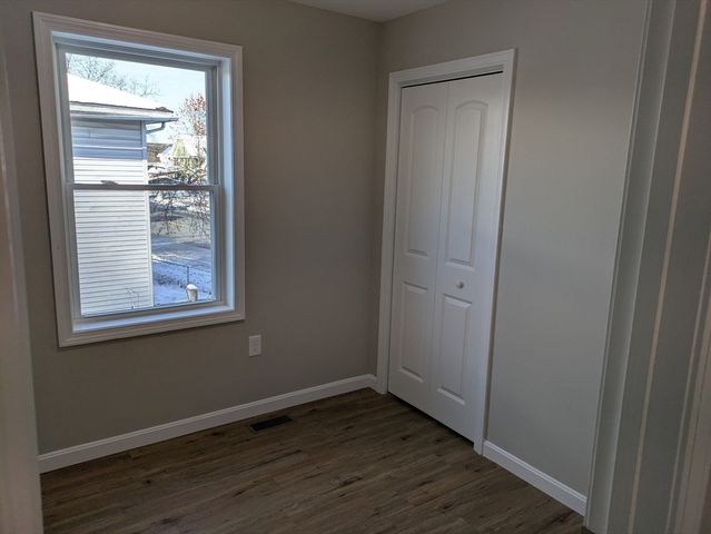 130 Dickinson 130, Springfield, MA 01108