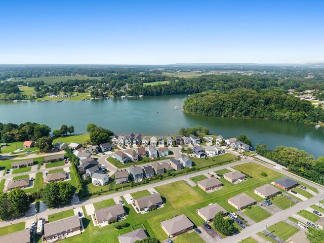 142 Barefoot Way, Winchester, TN 37398