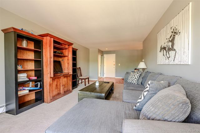 352 Central Avenue 10D, Scarsdale, NY 11221