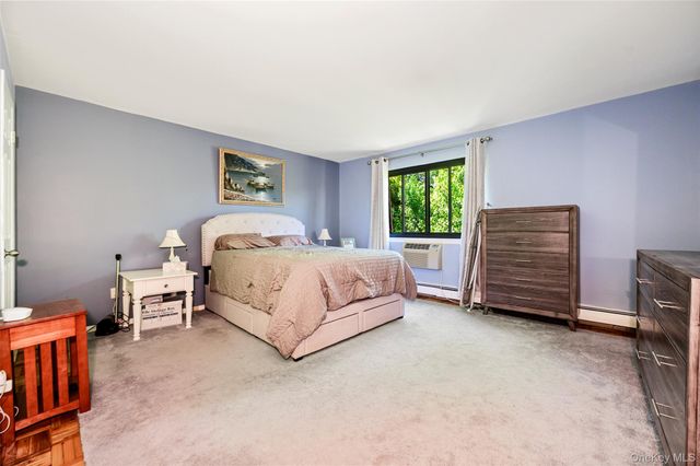 352 Central Avenue 10D, Scarsdale, NY 11221