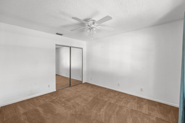 10152 Aspen Way, Palm Beach Gardens, FL 33410