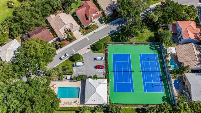 10152 Aspen Way, Palm Beach Gardens, FL 33410