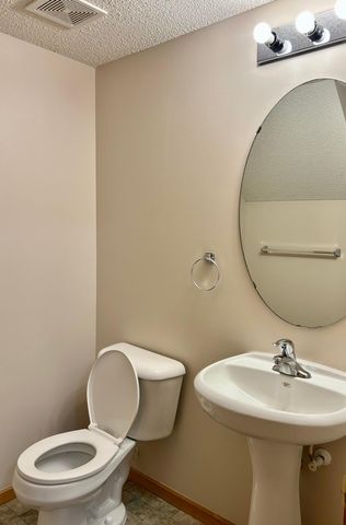 18092 69th Place N, Maple Grove, MN 55311