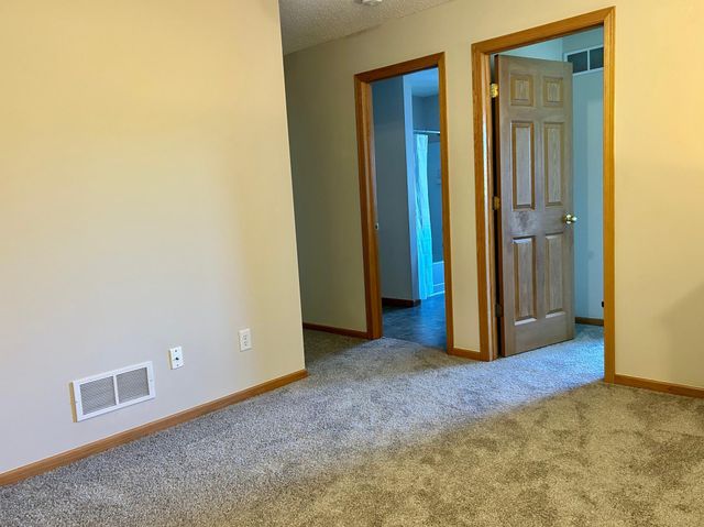 18092 69th Place N, Maple Grove, MN 55311