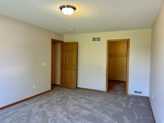 18092 69th Place N, Maple Grove, MN 55311