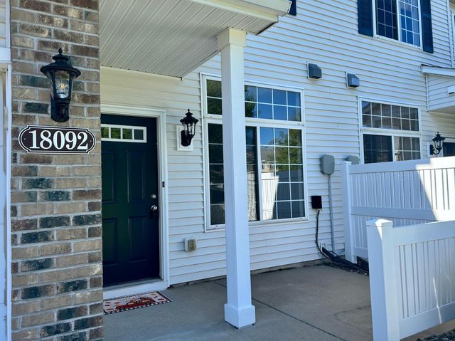 18092 69th Place N, Maple Grove, MN 55311